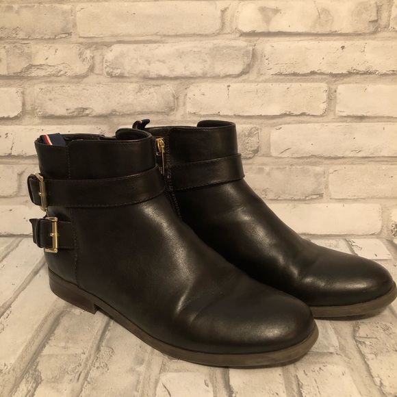 Tommy Hilfiger Shoes - Tommy Hilfiger ankle boots size 8.5 dark brown…